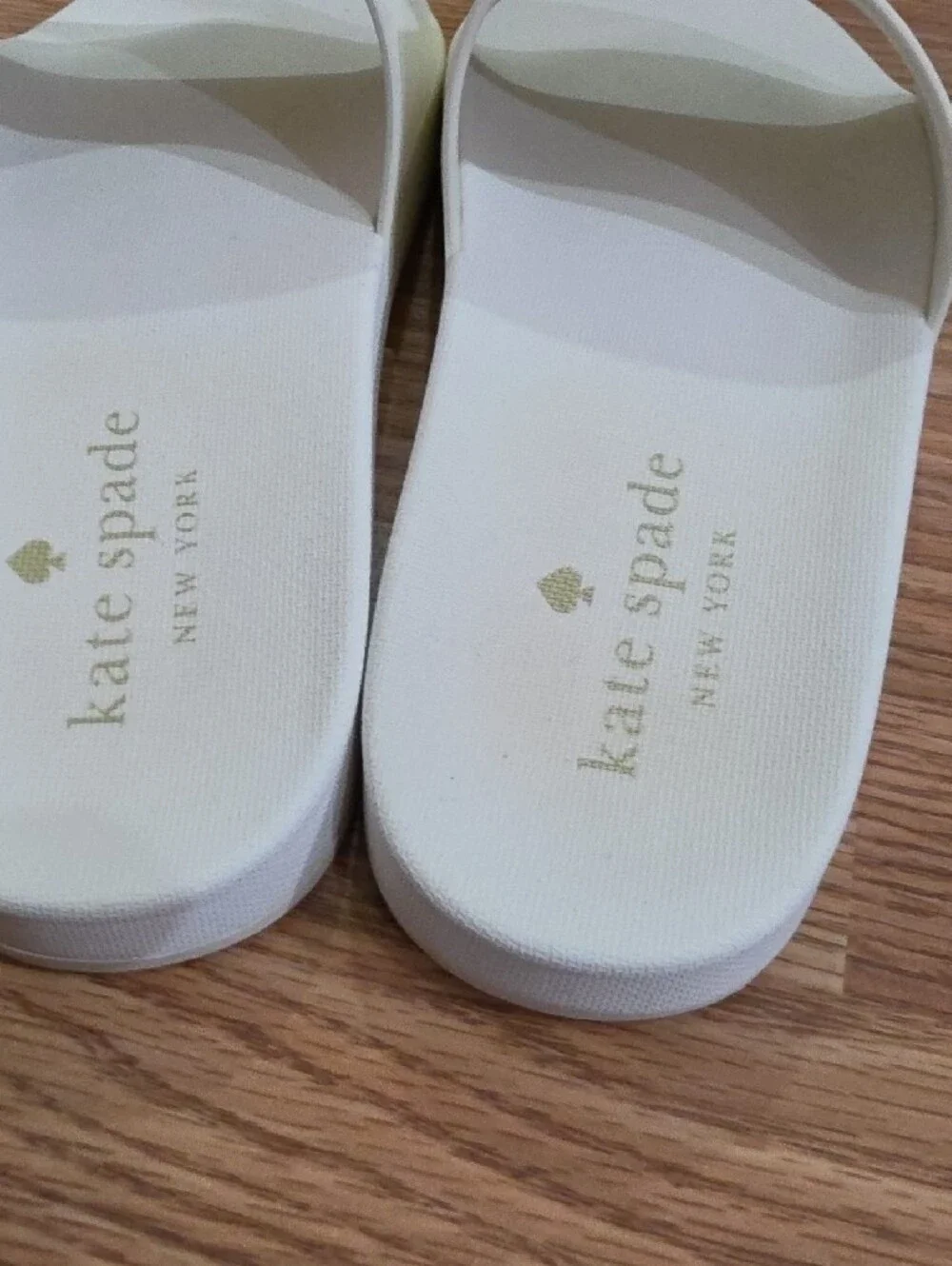 Kate Spade Off-WhiteNew York Sunny E mbossed Slide Sandals- Size 10